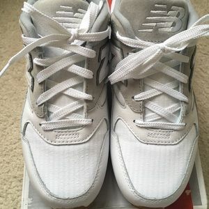 New Balance 530s white and gray (brand new)